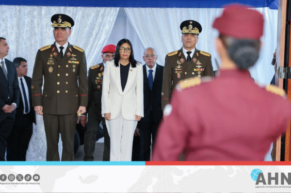 Venezuela rinde homenaje a más de 100 héroes caídos tras bombardeos de EEUU