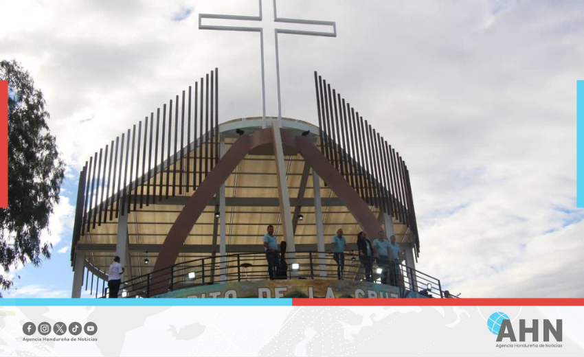 Comisión deportiva de Honduras inaugura proyecto 100 en zona oriental